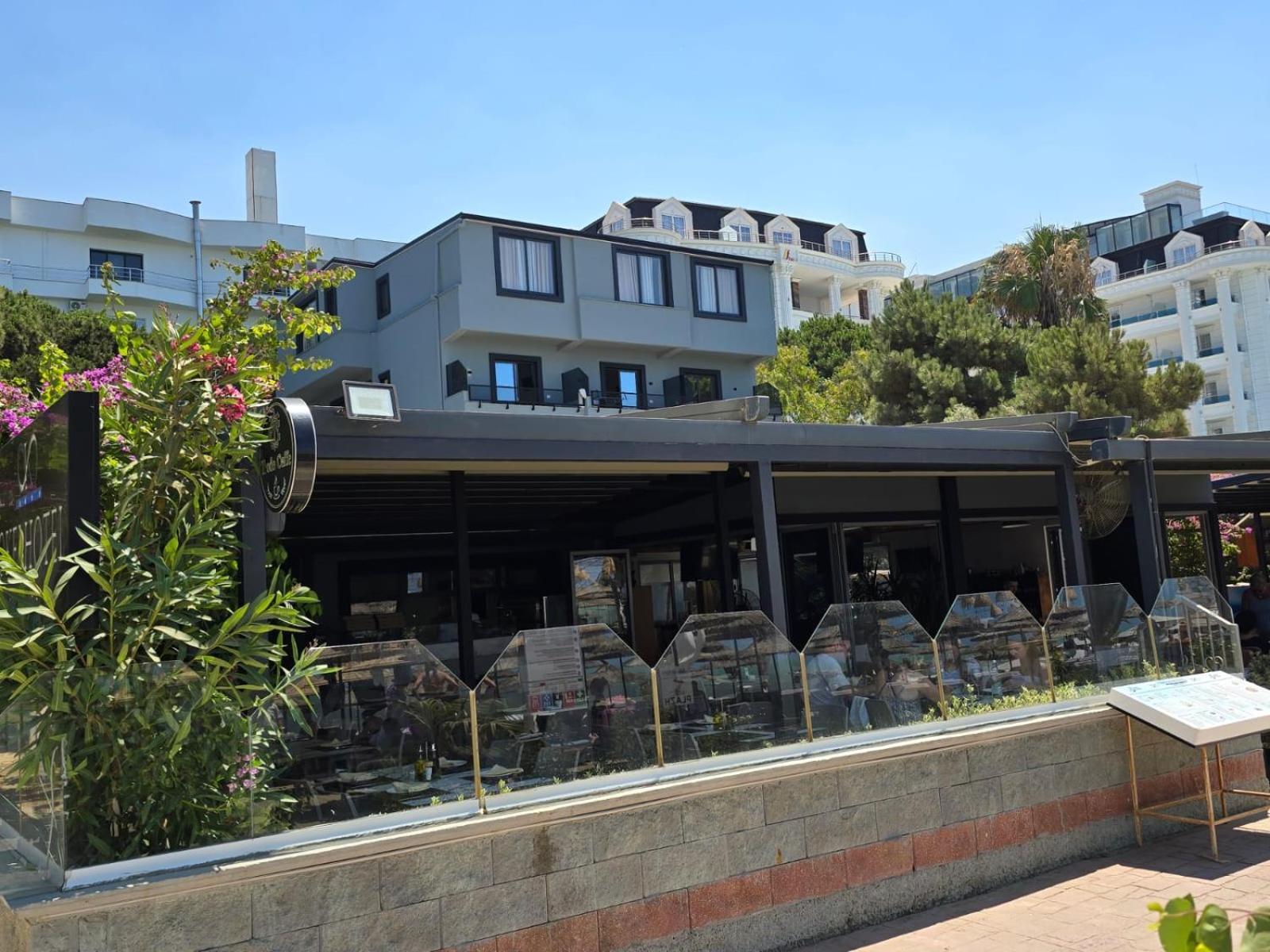 Hotel Okej