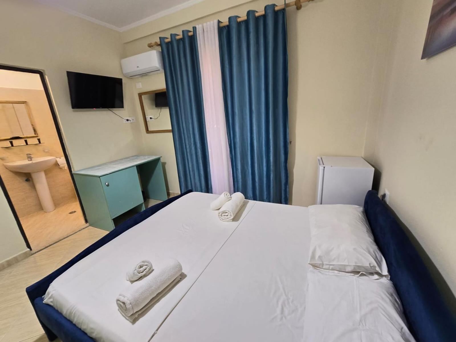 Okej Hotel *